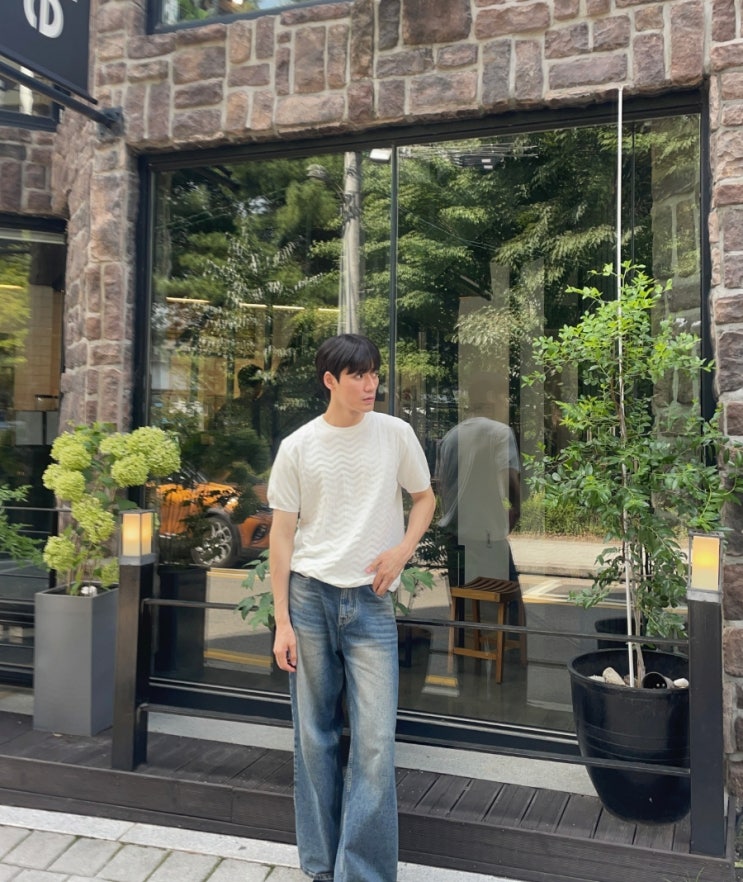 꾸안꾸 반팔 니트는 이것!(With. 아이러니포르노 지그재그 패턴 라운드 반팔 니트)