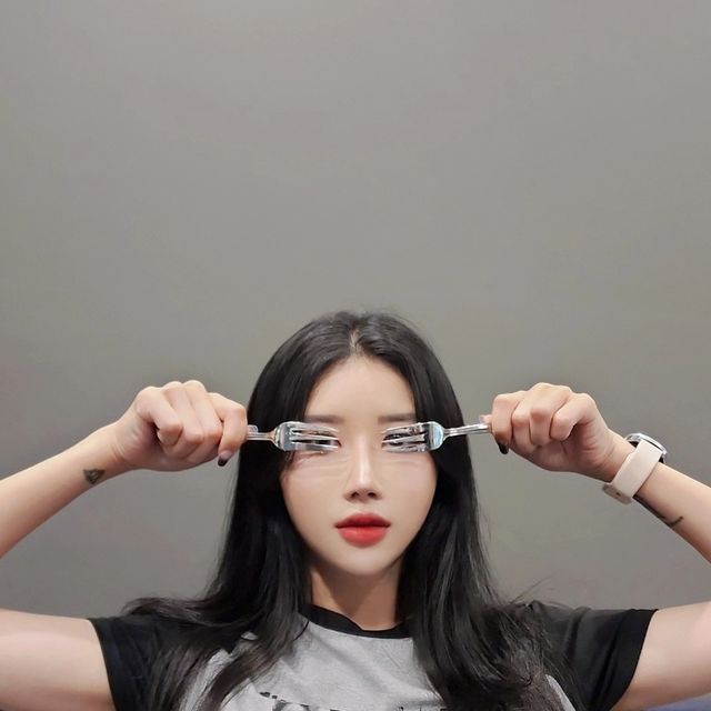 이송은 on Instagram: "#광고 마곡역 디프커피 ☕️ 저가 커피가 아닌 스페셜 커피 & 원두를 사용하고 있다고 해요! 동생이 아이스 아메리카노 고소한맛 먹었는데 맛있다고함 (◍´ω`◍)// 말차라