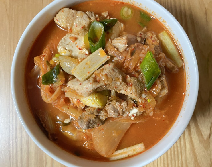 원경례 한돈 김치찌개 국산 재료로 첨가물없이 왕 푸짐한 밀키트