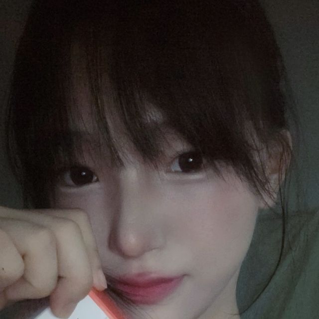 Mia on Instagram: "#제품제공 @withuslac_official 혈당관리 너무나 중요한 요즘 💭 식전 1일 1회로 매일 하나씩 챙겨먹기 🤍 #혈당 #혈당관리 #바나바잎 #코로솔산 #부모님영양제 #바나바잎추출물 #혈