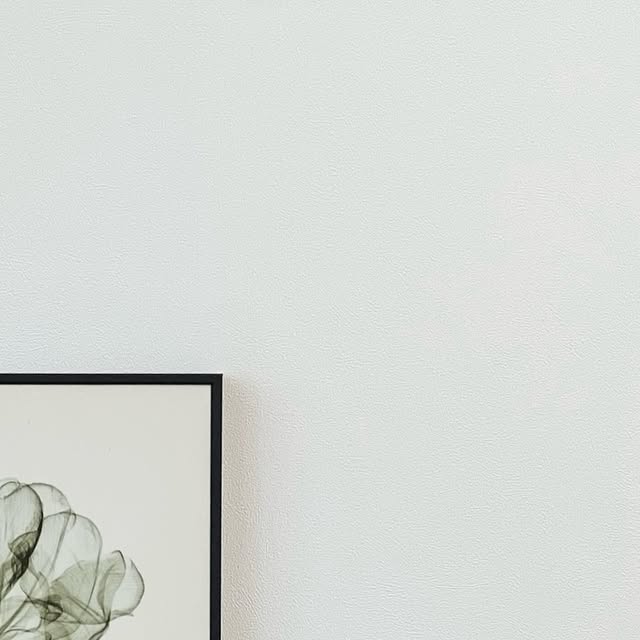이온이네 on Instagram: "˗ˏˋ #광고 ´ˎ˗

아이 둘과 고양이를 키우다보니 정말 시도 때도 없이 하게되는 청소.
특히 주 활동공간인 거실은 진짜 자주 청소기를 돌리게 되더라고요.
하지만 매번 앉았다 일어났다 하며 청소기 돌리기 너무 번거롭잖아요..?!
그래서 요즘 전 ebeiya 청소기 사용 중이예요.

흡입, 송풍 모두 가능한 ebeiya 청소기 !

다양한 노즐이 포함되어 있어 평소에는 청소기로 활용하다가
요즘과 같은 휴가철에는 아이들 바람 넣는 용도나
드라이기로 활용하기 좋더라고요.

무엇보다 398g의 초경량 무게감과
기존 제품보다 적은 소음으로 언제든 사용하기 좋은 ebeiya 청소기 ◡̎ 

개인적으로 필터관리, 청소가 정말 간편해
항상 청결하게 사용할 수 있는 꿀템,
아이를 키우는 집, 자취생, 신혼부부 그리고
저희처럼 애묘육아 하는 분들은 물론 애개육아 하는 분들에게도
추천하고 싶은 ebeiya 청소기예요.

디자인까지 예쁜 꿀템이라고요오오 🖤

/ 구성 : 본체, 노즐(틈새노즐, 브러쉬2종, 
진공노즐, 에어건노즐, 흡입노즐),
먼지통, 필터, 충전 케이블, 사용설명서

๑ @smiria_official"