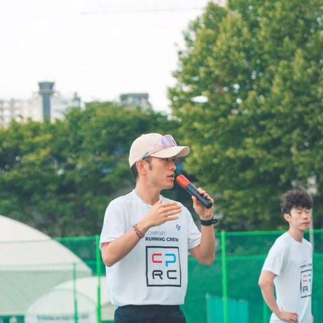 스트레칭 전문가 포포코치 on Instagram: "#컴포트 #러닝코치#컴포트10kpb성장 본격적인 훈련에 돌입하는 2주차 입니다. 전신근력강화 및 기초체력 향상을 위한 써킷트레이닝을 진행하였는데요.