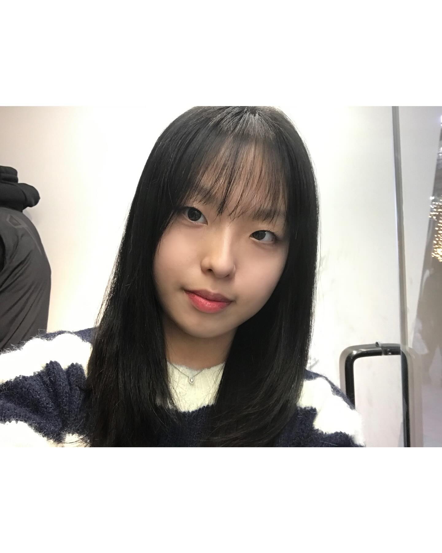 💙🤍💐🥰
.
.
.
#17 #18 #07  #고2  #고등학생 #학생 #인스타그램 #좋아요 #좋아요반사 #좋반 #좋아요그램 #좋아요테러 #팔로우 #팔로우환영 #팔로우미 #follow #following #디엠 #❤️ #셀카 #셀피 #좋반테러 #학교 #학생 #일상 #사진 #영상 #dm #2025 #2024