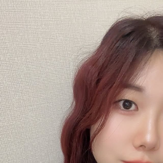 최예리 on Instagram: "#광고 #제품제공 
올리브영 투에이엔 추천템 ✨💕

✔️ 롱 웨어링 파운데이션 미니: 21호 아이보리 사용 
얇고 가볍게 발려서 깔끔한 피부 표현이 가능해요 ! 
✔️ 컬러플레이 듀얼 라이너는 애굣살 만들기가 짱짱 쉬워지는 제품,🌀👀
+ 1,4호 구매하면 미니 섀도우도 증정🩷

✔️기획세트로 나온 틴트는 색상이 엄청 다양한데, 쿨톤인 저는  5,9호 섞어서 사용했어요 :)💄

색조맛집 투에이엔 제품들은 올리브영 온라인과 오프라인 매장에서 구매 가능합니다 ˃̵͈̑ᴗ˂̵͈̑ 

#올영픽 #올리브영추천템 #올영필수템 #러브버블컬렉션 #롱웨어링파운데이션미니 #컬러플레이듀얼라이너 #화장품 #화장품모델 #뷰티 #뷰티모델 #올리브영세일"