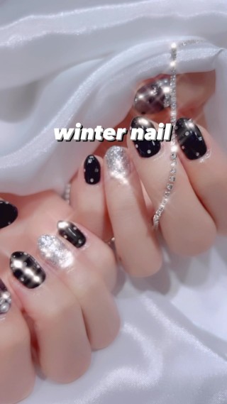 크리스마스네일아트🎄🤍

🩷 S뷰티 레푸스 불광점 🩷
​
📍위치
서울특별시 은평구 불광로 16 
불광역 6번출구에서 200m이내 위치 
월-금 11:00-21:00
토요일 10:00-20:00
매주일요일 정기휴무‼️
​
📞0507-1359-7898

#시럽네일아트 #글리터네일아트 #블랙네일#땡땡이네일아트
#땡땡이네일#시스루네일#시스루네일아트#black#blacknail
#winternail#winternails❄️​
#여름네일아트 #여름패디큐어 #패디큐어디자인 
#패디디자인추천 #연신내네일아트 #은평네일아트 
#은평패디큐어 #불광네일 : 클립