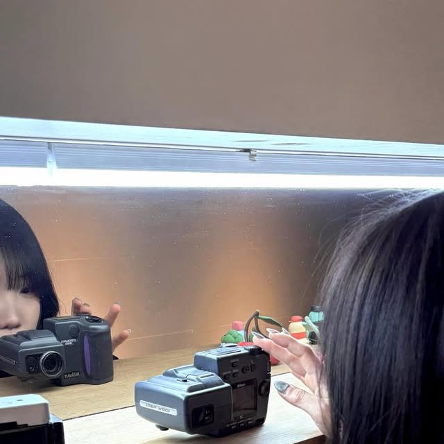 정민경 on Instagram: "믓쟁이가 되고시퍼 ! ! !

 ⏤͟͟͞͞★ 클래식한 카라넥
⏤͟͟͞͞★ 2WAY 지퍼로 다양한 연출 가능
⏤͟͟͞͞★ 소매와 밑단 밴딩으로 안정감있는 핏감
⏤͟͟͞͞★ 소프트한 터치감으로 편안한 착용감

#스탠다드에러  #STANDARDERROR #남여공용자켓  #자켓 #데일리룩 가을데일리룩 자켓추천  간절기아우터 스웨이드자켓 jacket パンツ  outer"