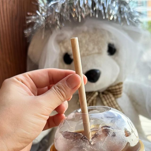 술만나는부엌 on Instagram: "#협찬 @usmc_official_ 평소에도 집에서도 빨대를 자주 사용해서 항상 구비해두는 편인데 종이빨대 200개 생겨서 아주 든든해부러,,😏🩷 종이라