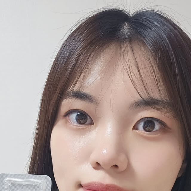 맛나뇽🧁 on Instagram: "#광고
요즘 식단이랑 운동 병행 중인데, 체지방 관리용으로 유디트잇오프를 함께 챙기고 있어요💪🏻

가볍게 하루 두 번 섭취만으로 체지방컷팅을 도와준다고 해서 꾸준히 먹는 중이에요 :)

먹기 편한 사이즈라 부담 없고, 특히 식전 섭취했을 때 간식 생각이 줄어드는 느낌이에요✨

다이어트할 때 무기력해지지 않게 도와주는 느낌이라 더 마음에 들었어요!

꾸준히 챙겨 먹다 보니 몸이 훨씬 가벼워진 기분이에요🫧

🍽 다이어트 체지방컷팅 프리미엄
📍 유디트잇오프

-
#유디트잇오프 #다이어트 #체지방컷팅 #건강관리 #체지방관리 #잇오프 #다이어트보조제"