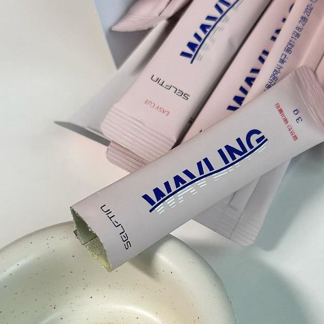술만나는부엌 on Instagram: "#협찬

먹어도 먹지않아도 띵띵 붓는분,,? 나야🙋‍♀️
항상 붓기와의 전쟁이에요 야식이라도 먹으면
아주 보름달임 다리도 팅팅 손도 팅팅,,,
매일 아침 개운하고 가볍고 싶다 나도!!!!!!!!
체내 노폐물이 많은지 붓겠죠??? 흑흑
체내 순환이 필요할땐 웨이블링1포 탈탈 털기 메모

모로오렌지 추출물 함유라 상콤해버려~
상콤쌉쌀 자몽맛이라 해야하나? 아주 조음💜
식전에 먹어도 좋지만 기름진 음식 먹고 식후로 굿!

호박즙 대신 챙겨먹기 더 편하고 가지고 다니기
쉬우니까 가방에 쏘옥🫢

✔️브로멜라인,퀘르세틴 성분으로 분해
(양파껍질,파인애플줄기)
✔️칼륨,펩틴 성분으로 순환
(호박 추출물)
✔️카로틴,비타민B,C,식이섬유,칼륨 성분으로 배출
(치커리씨앗 분말)

#모로오렌지#웨이블링#모로실#브로멜라인#자기관리
#먹방#카페#먹팔#맞팔#좋반#댓반#레스토랑#피자#햄버거#빵#밀가루#과자#야식#술#소통#패션#셀카#일상#운동#런닝#헬스#등산#요가#liketime"