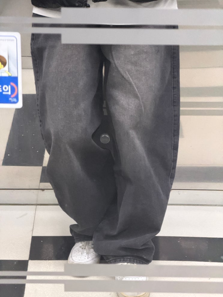 스탠다드에러 벌룬핏 워싱 와이드 데님팬츠 빈티지다크블랙