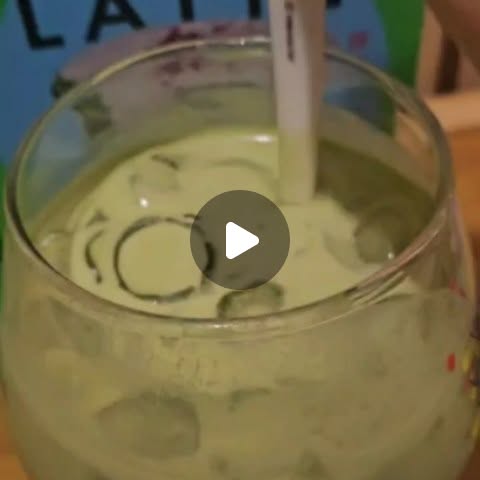 🐬 Marina on Instagram: "#광고 ㅣ홈카페, 말차라떼🍵
🍵쟈뎅 까페모리 제주 세레모니얼 말차라떼🍵

🍵 Marina
말차를 정말 좋아하는 나니랑 리나는요.
정말 피가 초록색일거란 말을 많이 한답니다🤣

집에서도 홈카페처럼
말차를 즐길 수 있다늬~~

정말 맛있어서 깜짝 놀랐어요.

✅️ 말차 오트
✅️ 말차 땅콩 라떼
✅️ 말차 크림 바닐라 라떼
✅️ 말차 라떼
✅️ 말차 딸기 라떼
✅️ 말차 블루베리 라떼

다양하게 즐겨보세요🥰

🍵#쟈뎅 #말차라떼 #쟈뎅말차라떼 #말차"