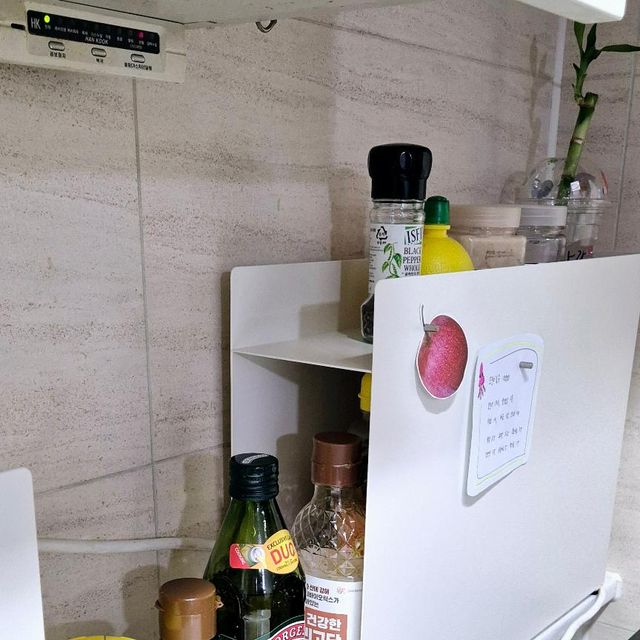 보경맘짱 on Instagram: "#광고 #주방템 주방정리 저만 어럽나요? 이사온 곳이 이전집보다 10평이나 좁고 특히 #주방수납 안되다보니 항상 복잡한 내 부엌 다른건 몰라도 매일 요리할때 양념만큼