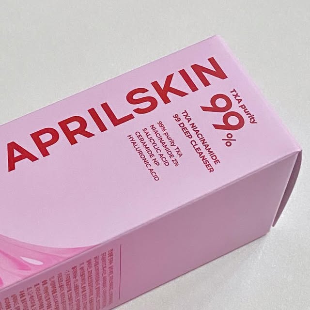 묘영 on Instagram: "#협찬 @aprilskin_korea 🩷에이프릴스킨 TXA 나이아신아마이드 99 딥 클렌저🩷 🫧블랙헤드와 잡티흔적까지 흡착하는 신개념 TXA 폼클렌저  쫀쫀한 제형이 피부에 달라붙