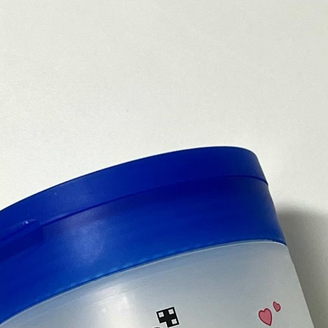 다연 on Instagram: "#협찬 여름에는 다른 피부관리보다 모공관리가 제일 중요한데 패드 한 장으로 한 번에 해결할 수 있는 제로모공패드에요 2주 넘게 꾸준하게 사용해 보니까 확실히 나비존이