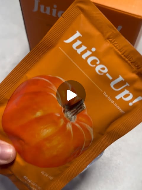 복승이🍑 | #광고 아침마다 얼굴 붓기 때문에 고민인 분들 
드디어 정착할 아이템을 찾았어요! 🎃✨ 
바로 웨일즈 주스업 호박즙입니다

사실 호박즙 하면 특유의 텁텁함 때문에 꺼려지는 경우도 있는데, 이건 진짜 깔끔하고 진한 맛이라 목 넘김이 너무 좋아요... | Instagram