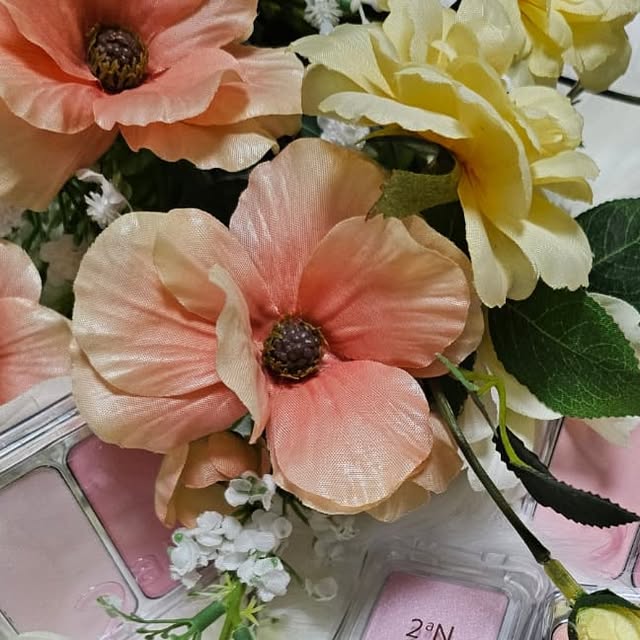 🌱 on Instagram: "#협찬 여리여리한 인간 복숭아가 되고싶은 분들 얼른 올리브영 투에이엔으로 달리세요❤️🩷❤️🩷 #투에이엔 #2an #블루밍가든컬렉션 #올리브영추천 #올영추천 #듀얼치크 #