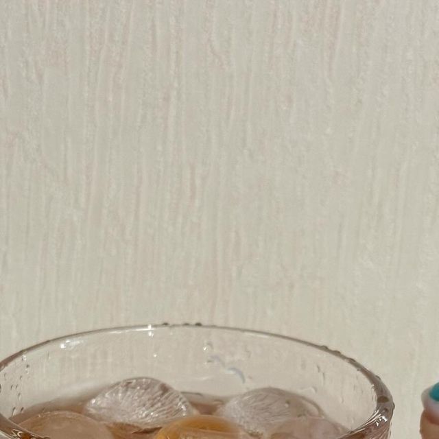 서현 on Instagram: "#광고

🍹맥널티 청매실에이드🍹

✔️ 100% 국내산 청매실을 담은 달콤한 에이드🍈
✔️ 편의점에서 얼음컵에 담아 마시는 감성을 집에서 그대로
✔️ 매실의 구연산은 피로 회복에 도움을 주는 것으로 알려져 있음
✔️ HACCP인증 공장에서 제조
✔️ 간편하게 즐길 수 있는 파우치 형태의 포장
✔️ 매실 원액을 따로 타먹지 않아도되는 간편함 👍🏻

☑️ 제품 구매 링크 : https://bit.ly/Apricot-Ade"