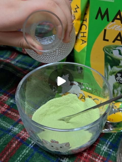 쭈쭈자매😗 on Instagram: "#협찬 

🍃제주 말차 크림 바닐라 라떼🍵
🍃제주 말차 딸기 라떼🍵

카페모리 말차는 제주에서 재배한 세레모니얼 등급 말차🍵
크림 바닐라 향과 맛 나면 부드러운 말차🍃
씹을수록 딸기맛과 향이 너무 좋은 말차🍃

따뜻하게..시원하게 마셔도 너무 좋은 말차🍵
자일로스 사탕으로 만들어졌다네요~

#쟈뎅말차라떼 #말차라떼 #쟈뎅 #광고"