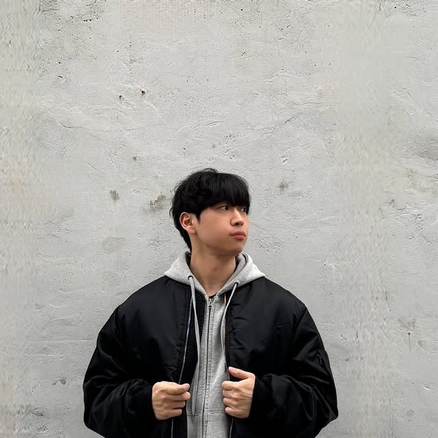 170 옷장 on Instagram: "#광고 @standarderror_official 에서 87-STAN163 빈티지 더티 캣워싱 와이드 데님팬츠 빈티지블루를 제공 받았습니다 봄엔 ma-1 필수👍🏻👍🏻 빈티지한 컬러감과 캣워싱이 포인