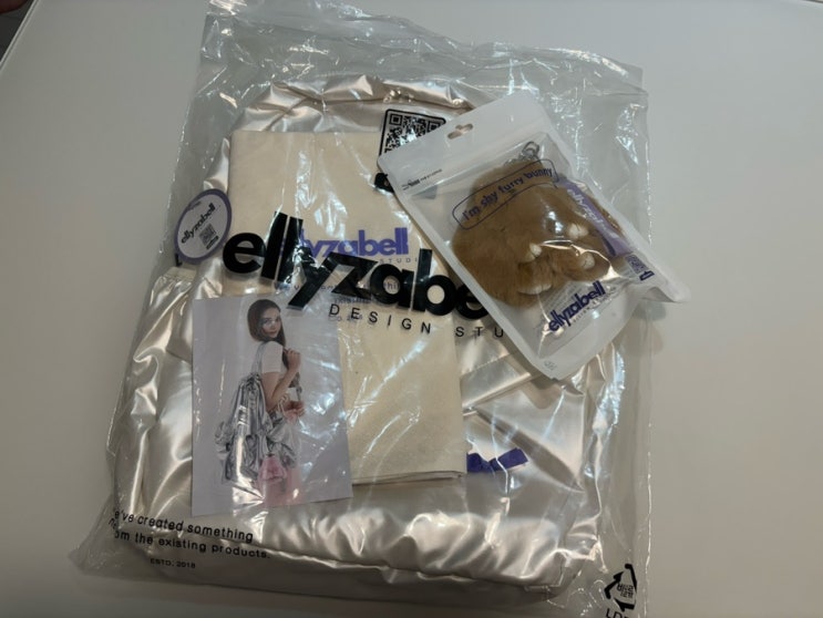 ellyzabell 엘리자벨 백팩, 1차 완판된 이유! 가방 하나로 스타일과 수납 모두 잡은 데일리 백팩 추천