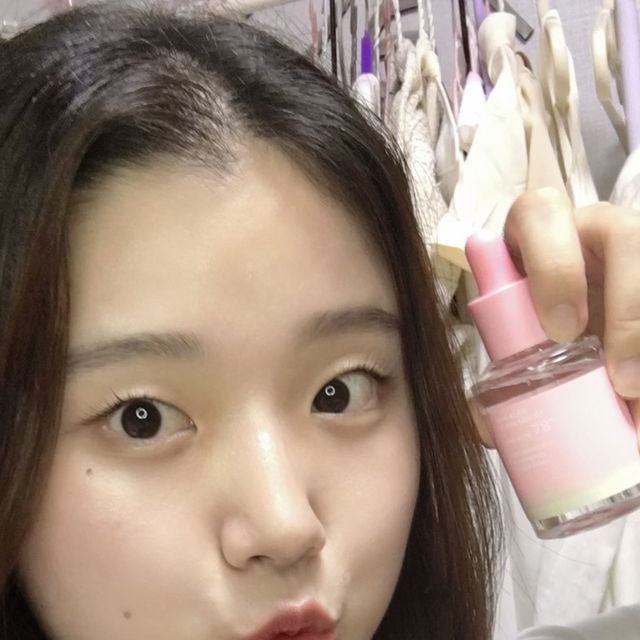 황소영♡̷̷̷.♡̷̷̷ on Instagram: "#광고 💖에이프릴 스킨 핑크 알로에 뮤신세럼💖 @aprilskin_korea ”에이프릴스킨“에서 신상으로 나온 7일 흔적 세럼이라고 하는데요!!! 그 이유는