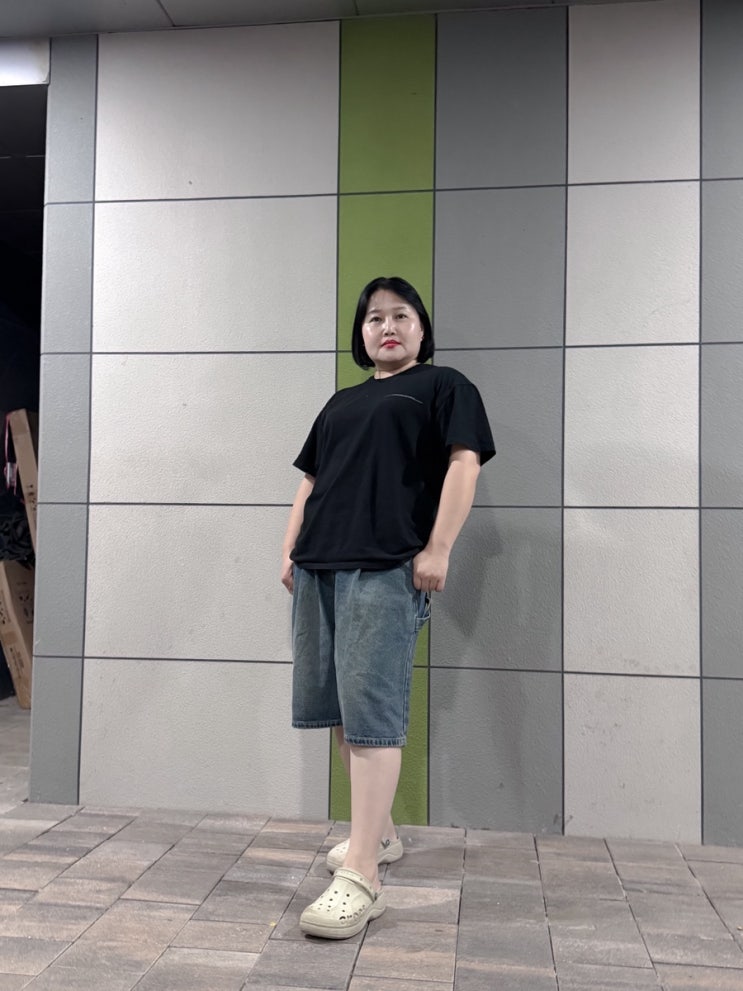 스탠다드에러/미니멀워싱핀턱버뮤다 데님팬츠