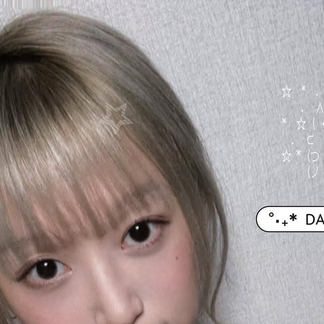 EUNCHAE BAEK on Instagram: "요새,,, 최애,,, 귀욤,,, 뵬,,, 🌟

유니크한 디자인이라 어떤 스타일링을 해도 찰떡콩떡이시다.

핸드메이드 제품이라 요기조기 디자인 겹칠 일 없어서 좋은데
금속 알러지 있는 나,,, 써지컬이라 부담 없고 왕왕 튼튼함✌️

@camy_cap 

.

.

.

#광고#목걸이선물#힙한목걸이#별목걸이#유니크한목걸이#20대목걸이#10대목걸이#목걸이코디#써지컬스틸#써지컬목걸이#큐빅목걸이#체인목걸이#실버볼목걸이#볼체인목걸이#우정목걸이#여자친구선물#롱체인목걸이#다이아큐빅목걸이#실버목걸이#러블리목걸이#연예인목걸이#패션목걸이#목걸이추천#스타목걸이#힙한패션#초커목걸이#십자가목걸이#레이어드목걸이#학생목걸이"
