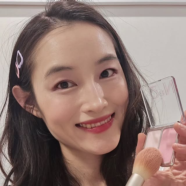mii___U on Instagram: "#광고 알G알G 😎
퍼스널컬러 색조 맛집 , 투에이엔 💕

올리브영 추천템으로만 모아 봤어요 🙌

🩷롱 웨어링 파우데이션 Mini ✨️
19.20.21.23 호까지, 그 중 20호 복숭아는
Only 올리브영 에서 만날 수 있어요 🫒
미니라서 휴대하기 너무 좋잔아💯

🩷글레이즈 바운싱 틴트 💄 
촉촉한 립을 찾는 다면 바로 이 틴트 🎀
한정기획으로 미니 틴트 주고 있으니 
이 기회 놓치지마 🥹

🩷듀얼치크 🤗
이 치크는 이제 말모말모, 입 아프니까
퍼스널에 맞춰서 꼭 사😍

#올영픽#올리브영추천템#올영필수템#러브버블컬렉션#롱웨어링파운데이션미니#컬러플레이듀얼라이너"