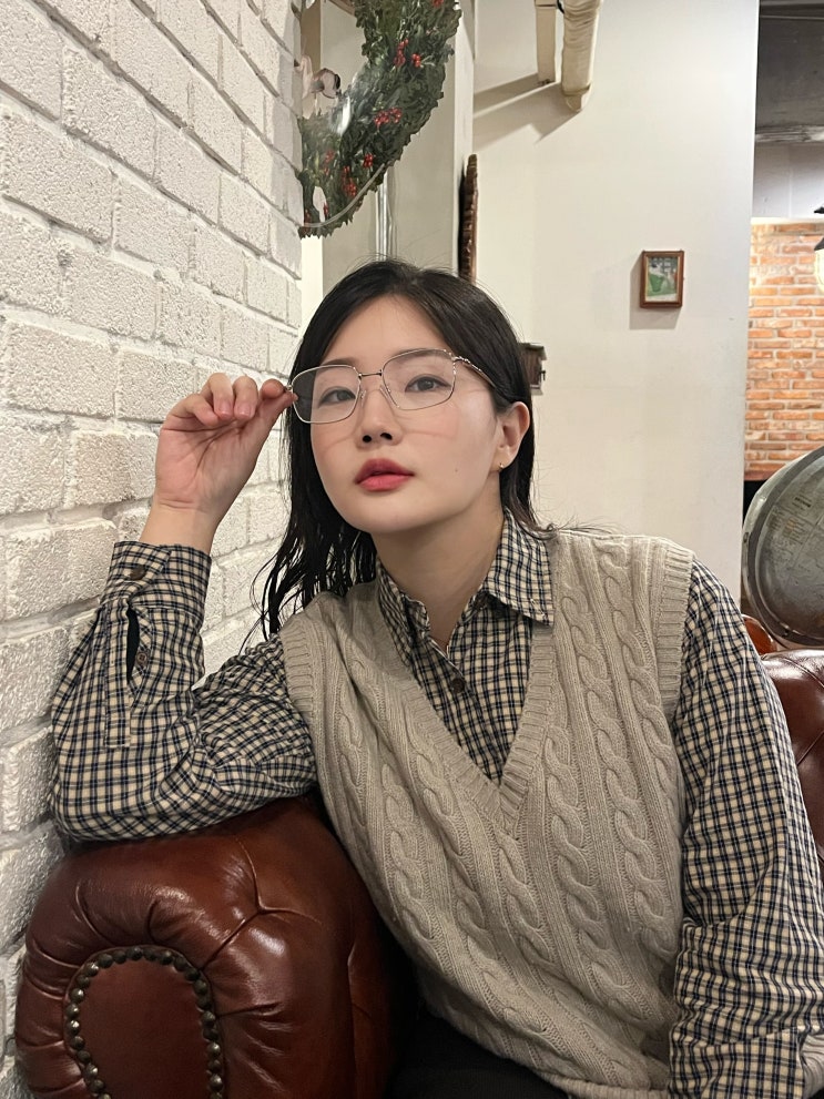 여자 메탈 안경 안경테 추천 브랜드 모먼트어스 리노 그레이 후기