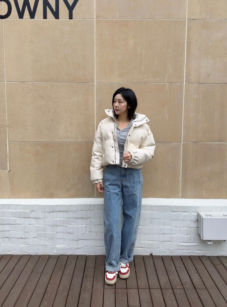 브랜드 '오사와'가 제안하는 시크한 겨울, 뮤타 크롭 하이넥 레더 패딩 리뷰