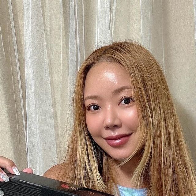 ᴳᴱᴹᴹᴬ ᴹᴼᴼᴺ 🌙✨ on Instagram: "#광고 다가오는 추석, 부모님 선물로 준비한 @sanga_pharm #정일품환 🛍️🎀 첨가물 없이 꼼꼼하게 설계해 배합한 100% 자연 원료로 채워 더욱 믿음이 가