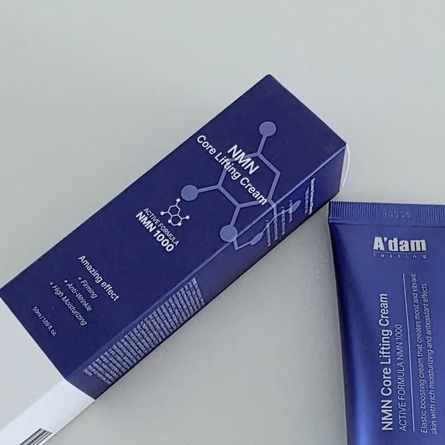 🧃자몽에이드 on Instagram: "#광고  @beautyadam_official

아..요즘 처지고 꺼진피부에 한번 꼽히기 시작하니까 거기만 보이더라구요😢
메이크업을 해도 화장도 둥둥뜨고 잘먹지도 않고 넘 속상😢

그렇다고 이렇게 있을순 없쥬! 
아담공방 NMN코어 리프팅크림으로 관리가 필요해🙂

아담공방 NMN코어 리프팅크림은 배우 정시아가 추천하는 차세대 안티에이징 저속노화크림이예요!
먹는 NMN 영양제가 아닌 이제 바르는 NMN크림이랍니다❤️

하버드 의대에서 노화개선 효과검증을 완료 받은 NMN 성분이 고함유 되어 있는 노화예방, 노화방지 크림으로 프리미엄 NMN 성분 함유 국내 최초 최저 갓성비 가격이라니, 선택을 하지않을 이유가 없다는 거쥬😘

안면(볼) 리프팅 60.9%개선, 모공피부결(거칠기) 31.5%개선, 피부 탄력(치밀도) 17.2% 개선 세가지 임상시험 완료했으니 믿고 쓸수 있겠더라구요❤️

처지고 꺼진 피부를 올려주고 바르자마자 아기피부처럼 보들보들 팽팽해지는 저자극 안티에이징 크림은 물론 메이크업 전 사용시 화장이 뜨지 않는 화잘먹크림, 꿀템❤️

앞으로도 쭈욱 내피부를 부탁해😎

#아담공방 #바르는NMN #NMN크림 #저속노화 #노화방지 #노화예방 #안티에이징크림 #웰에이징 #주름개선크림 #아담공방크림 #아담공방NMN크림 #타임머신크림"