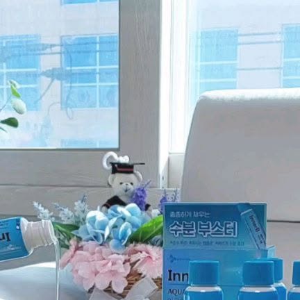 이너뷰티♡리뷰어 부산맘의 하루 on Instagram: "#광고 요즘 피부건조함은 속건조 동반 확실히 달라진거 같아요 건조한 날씨 수시로 섭취하는 카페인으로 스킨케어를 바르고 덧발라도 피부는
