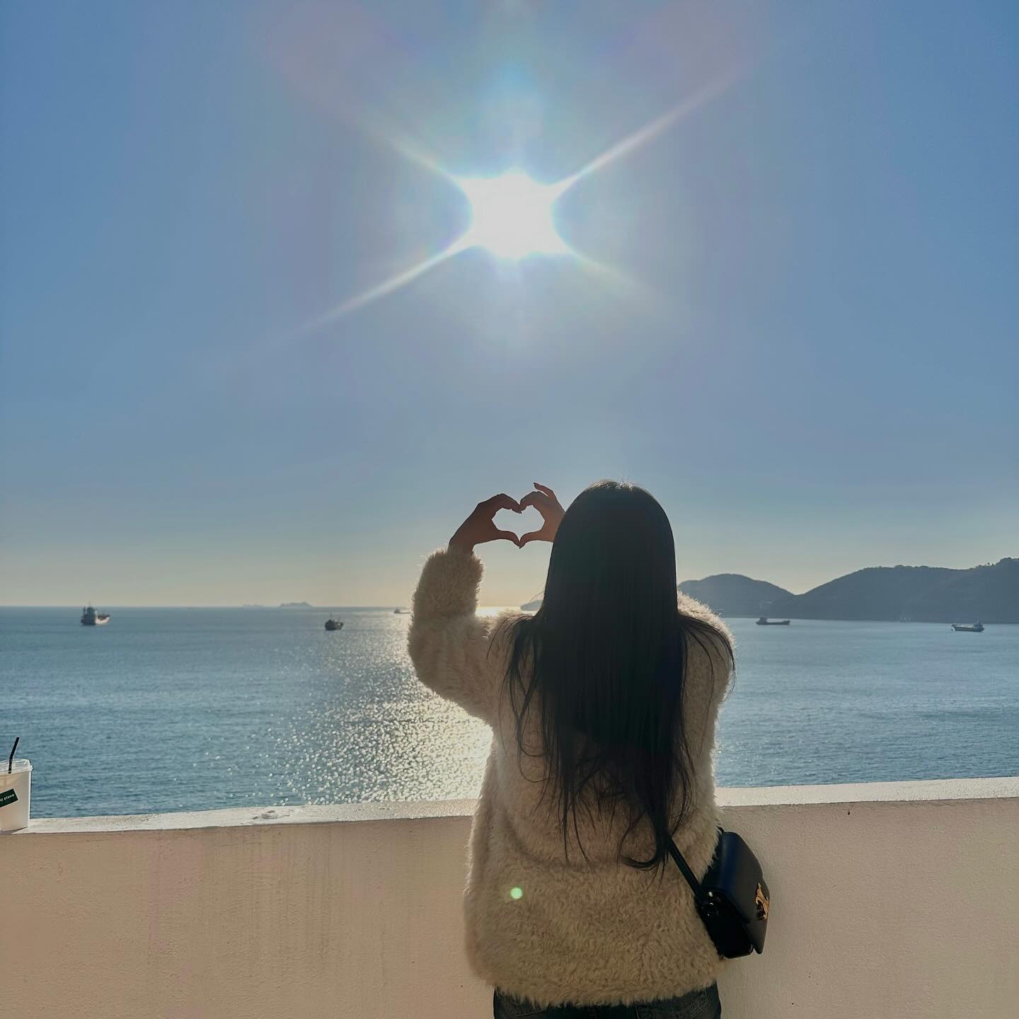 새해야 늦잠이슈로 조금(많이) 늦게 보러갔지만,
그래도 잘부탁해🫶

방가워 2025🤍♥️