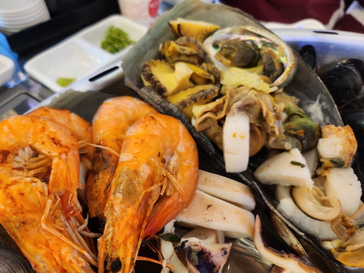 사당역맛집 싱싱한 대왕조개전골이 있는 갯벌의 조개