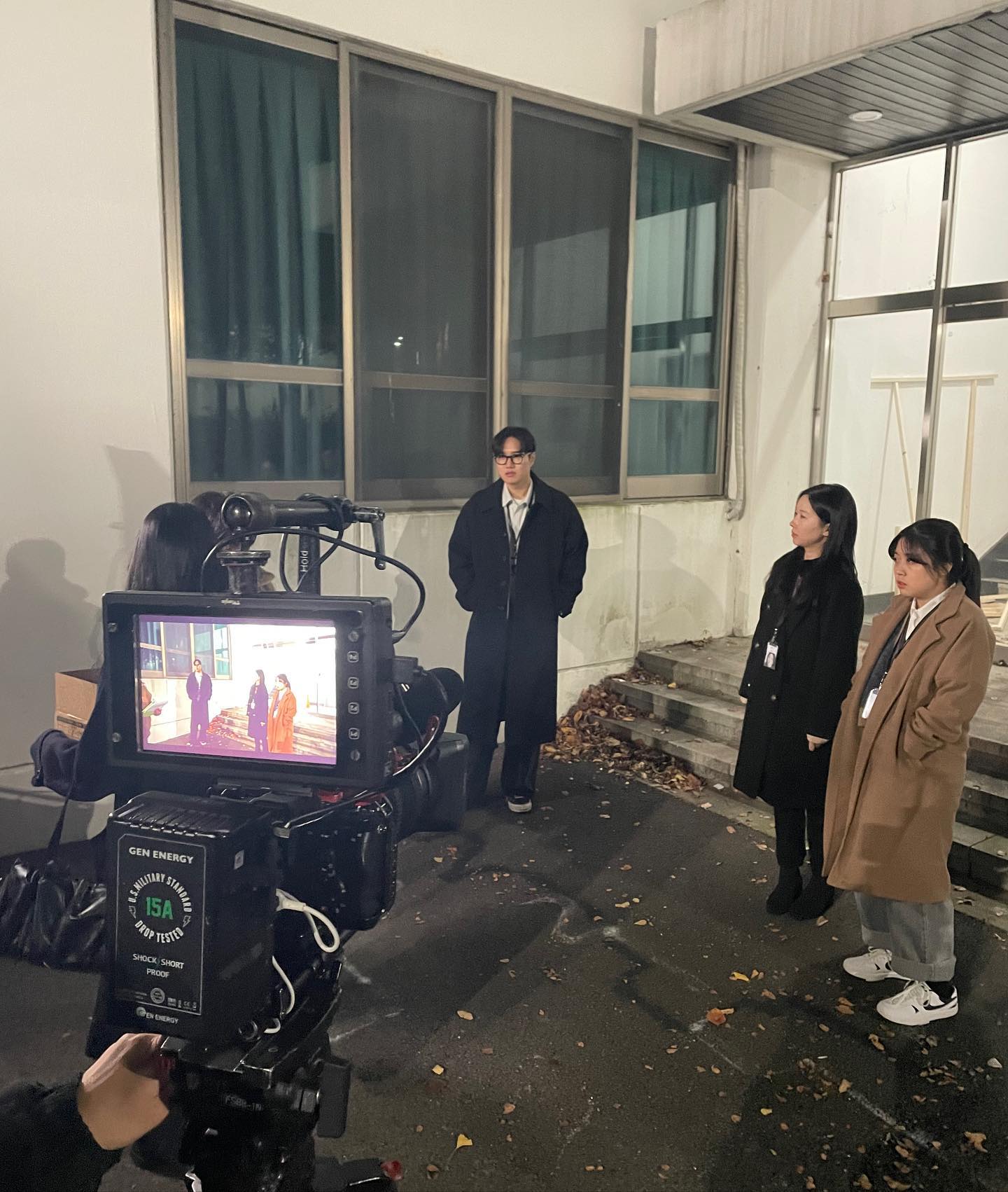추웠지만 즐거웠던🔥
.
.
.
.
.
.
#배우일상 #일상 #일상기록 #daily #drama #film #프로필사진 #배우오디션 #potography #selfie #스냅사진 #감성사진 #y2k #촬영 #배우프로필 #배우 #오디션 #신인배우 #캐스팅 #단편 #드라마 #드라마오디션 #영화 #독립영화 #단편영화 #영화배우 #웹드라마 #kdrama #filmphotography #새해
