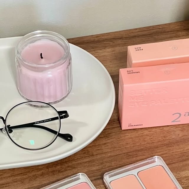 Park Hyun Joo on Instagram: "#광고 백에 하나는 있어야 할 주목해야 할 투에이엔 제품💫 @2an_official @oliveyoung_official 보기만해도 봄이 마구마구 생각나는 컬러들 화장이라 해도 썬크림 / 팩트가 끝
