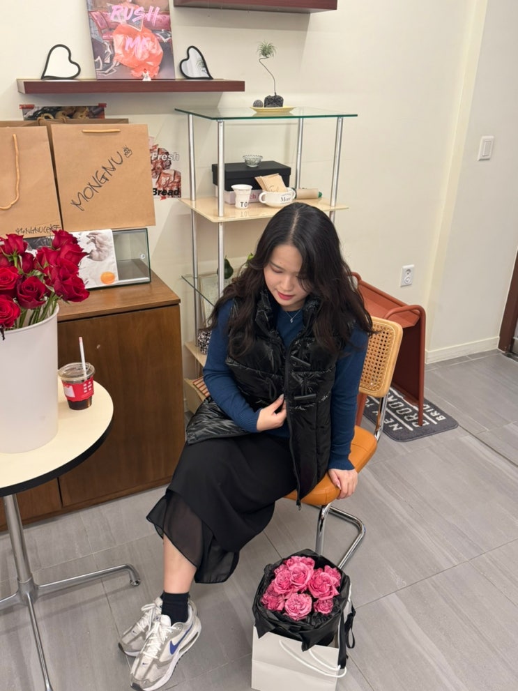 [아이러니포르노 화이트라인] 요즘 날씨에 딱! 에센셜 퀄팅 글로시 더블 패딩 베스트 착용 후기, 86-IRO338