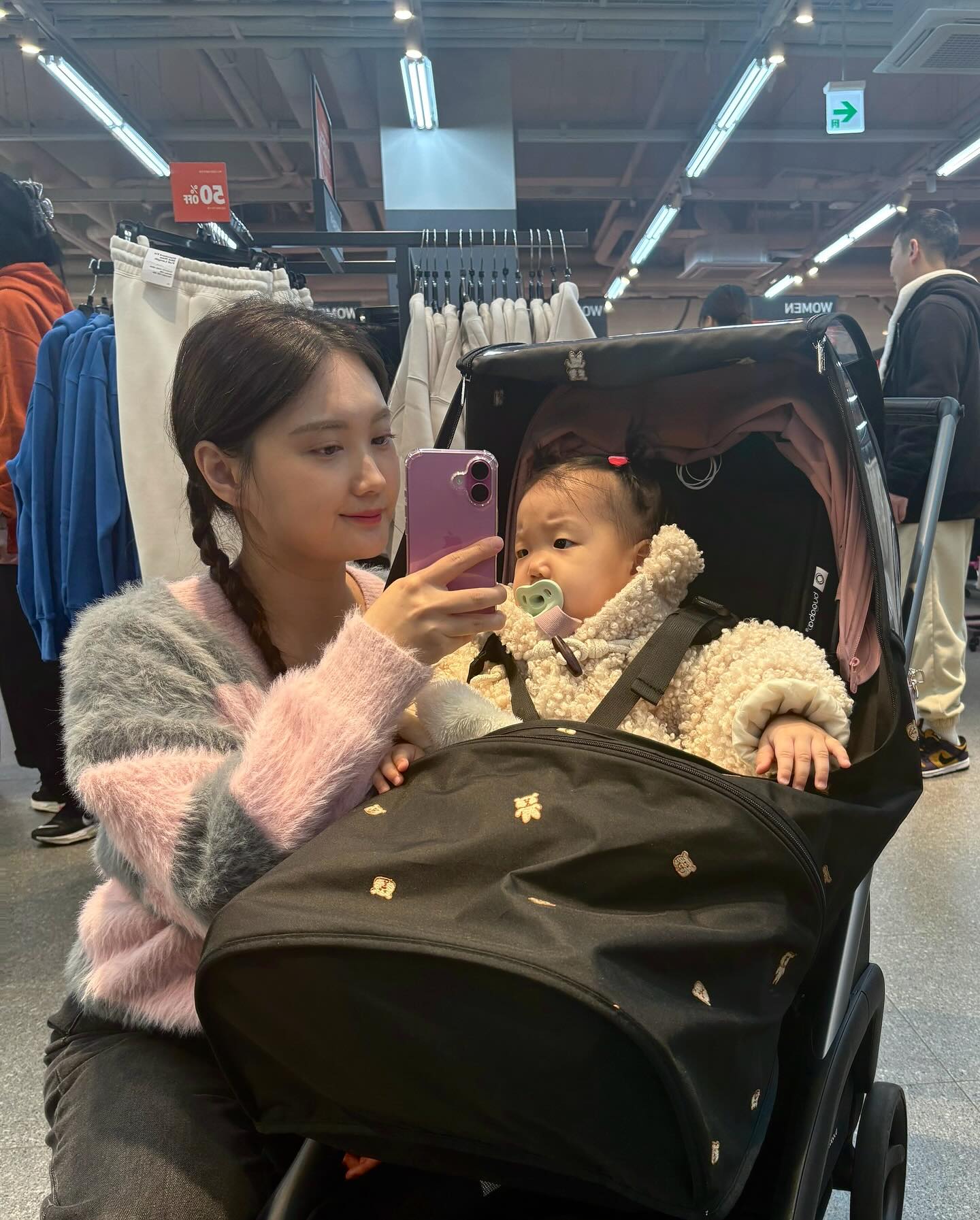 아빠 옷고르는동안 우리끼리💗