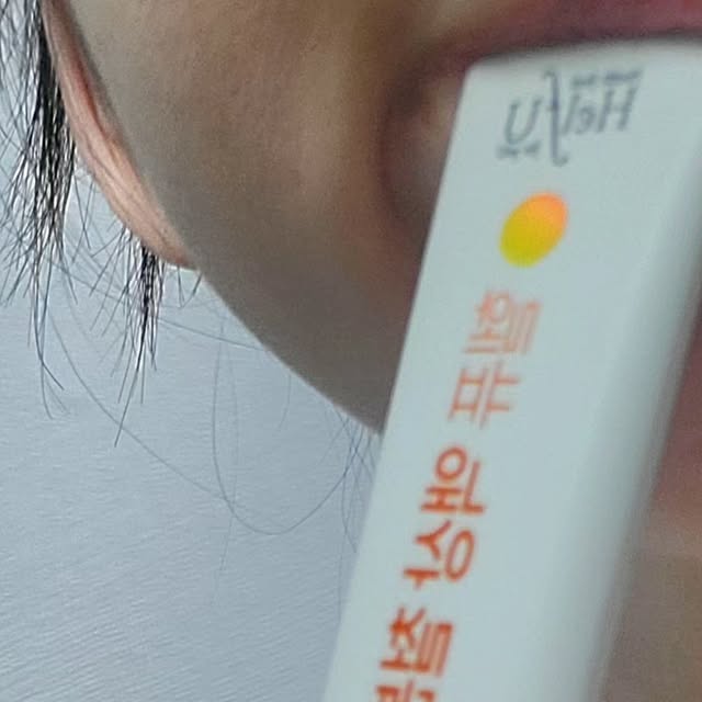 예너자이진/예진아씨🏃‍♀️ on Instagram: "#광고 | #헬퓨 #액상철분제

아직도 빈혈 수치는 정상범위에
도달하지 않아서 하루에 철분제를
두번씩 아침, 저녁으로 챙겨먹어요.

철분제 특유의 향 때문에
씹어먹거나 삼키는 것 조차
어려움이 있다면 액상형태로 된
헬퓨 액상철분제가 정답!!!

새콤달콤 맛있는 맛으로 챙겨보는
1일 1회, 1회 1포로 철분건강

저 처럼 철분 수치 높여야하는데
목 넘김이 쉽지않거나
맛에 민감하다면 고민해보세요.
.
.
#임산부철분제 #고함량철분제 #임산부철분제 #임산부액상철분제 #철분영양제 #변비없는철분제 #빈혈철분제"