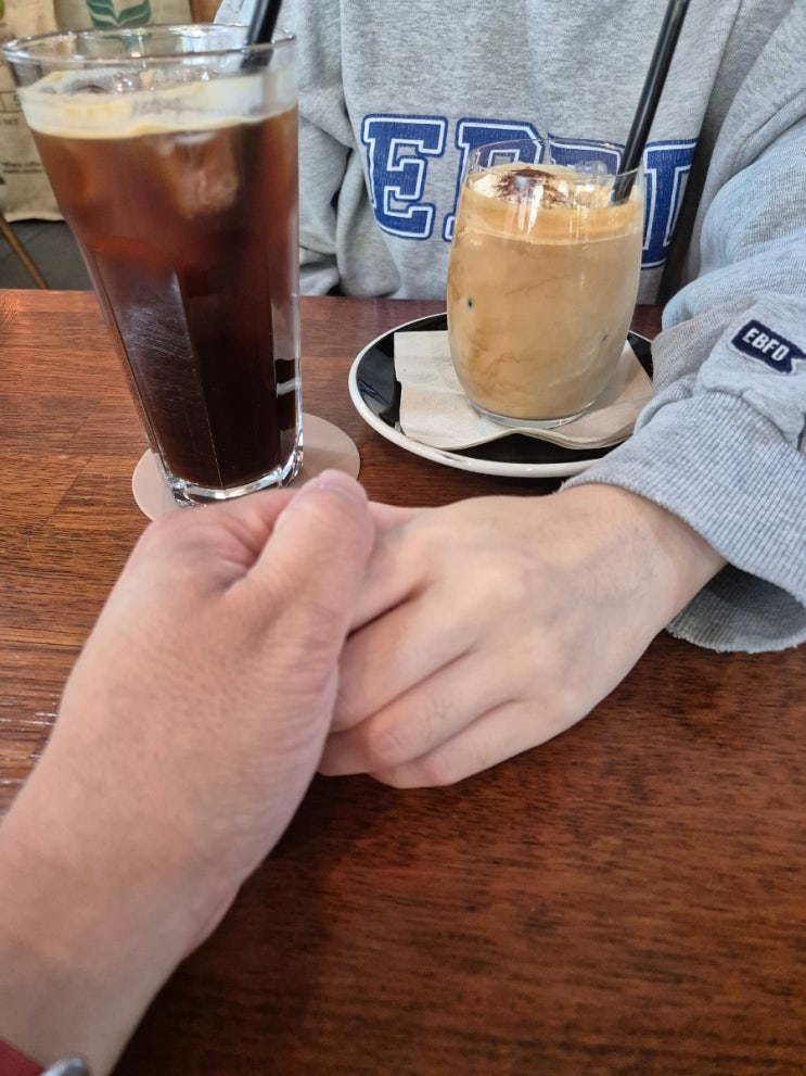 [수원 영통 커피숍]데이트코스 직접 로스팅하는 커피 맛집_Naku 나쿠펜다(내돈내산)