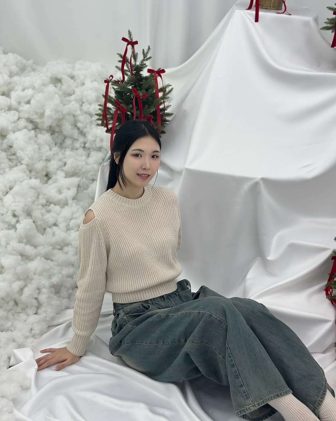 나현 | 일상 • 여행 • 뷰티 • 패션 | #광고 성수에서 너무 귀여웠던 부이 스테이지 팝업! 이벤트 참여하면 비즈 스트랩 혹은 붕어빵 키링을 만들어 볼 수 있었는데 저는 귀여운 붕어빵 키링으로 선택 했어요🫶🏻 그리고 다양하고 예쁜 포토존이 많아서 인생 샷 건질 수 있어서 넘... | Instagram