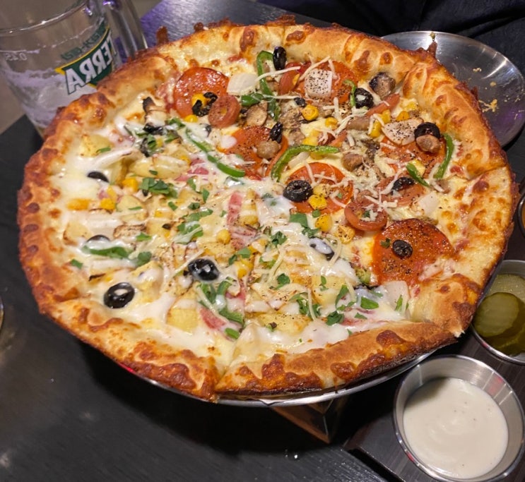 피자+맥주 환상 조합! 교대역 맛집 피자에 미치다