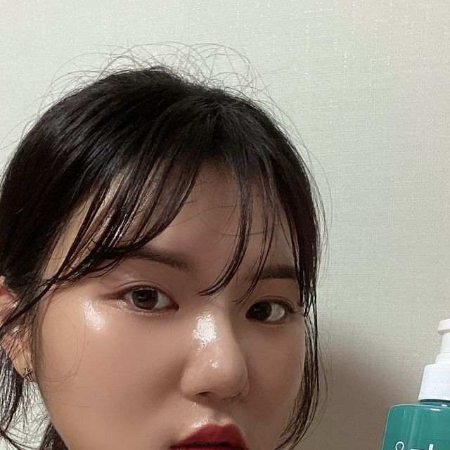 我름답고 허니스런 삶 on Instagram: "#광고 두피 모공 속까지 완벽 세정하는 메디큐브 최초 지성삼푸 ‘메디큐브 소이민트 스케일링 샴푸’ 💚 샴푸 하나로 매출 50억 돌파 했을만큼 샴푸 맛