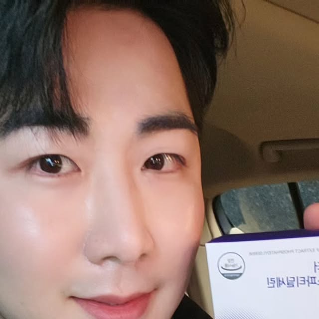 최보석 on Instagram: "#광고 . . . @helfu_official #헬퓨 메모리 부스터 은행잎추출물 포스파티딜세린 💜 나이들면서 인지력 저하로 인한 고민 온가족이 믿고 먹을수있는 헬퓨 💓 #헬퓨메모리부스