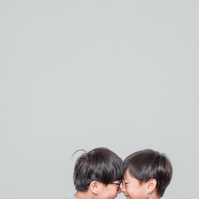 육아인플루언서 이유진 (육아.일상.유아식.워킹맘) on Instagram: "#협찬 포토맨션 마곡나루점에서 네컷사진😍 처음에는 아이들이 조금 어색해했는데, 귀여운 소품들이 준비되어 있어서 금방