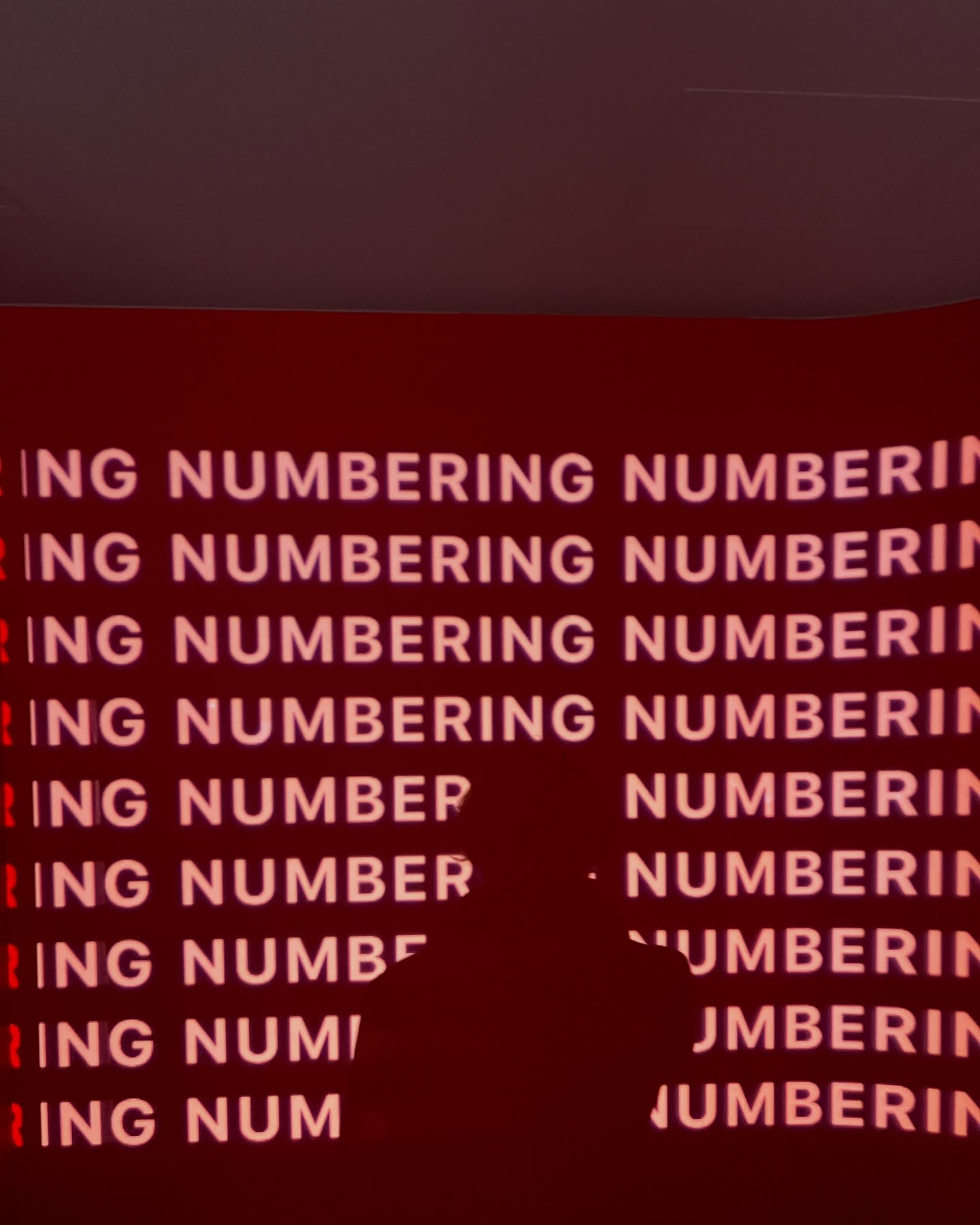 요즘 이 기억 때문에 삽니다📸
1/2 numbering_official 
3 💪🏋️‍♂️
4 🥞🍓🍌
5 fredericmalle 
7/8 📸📸📸
