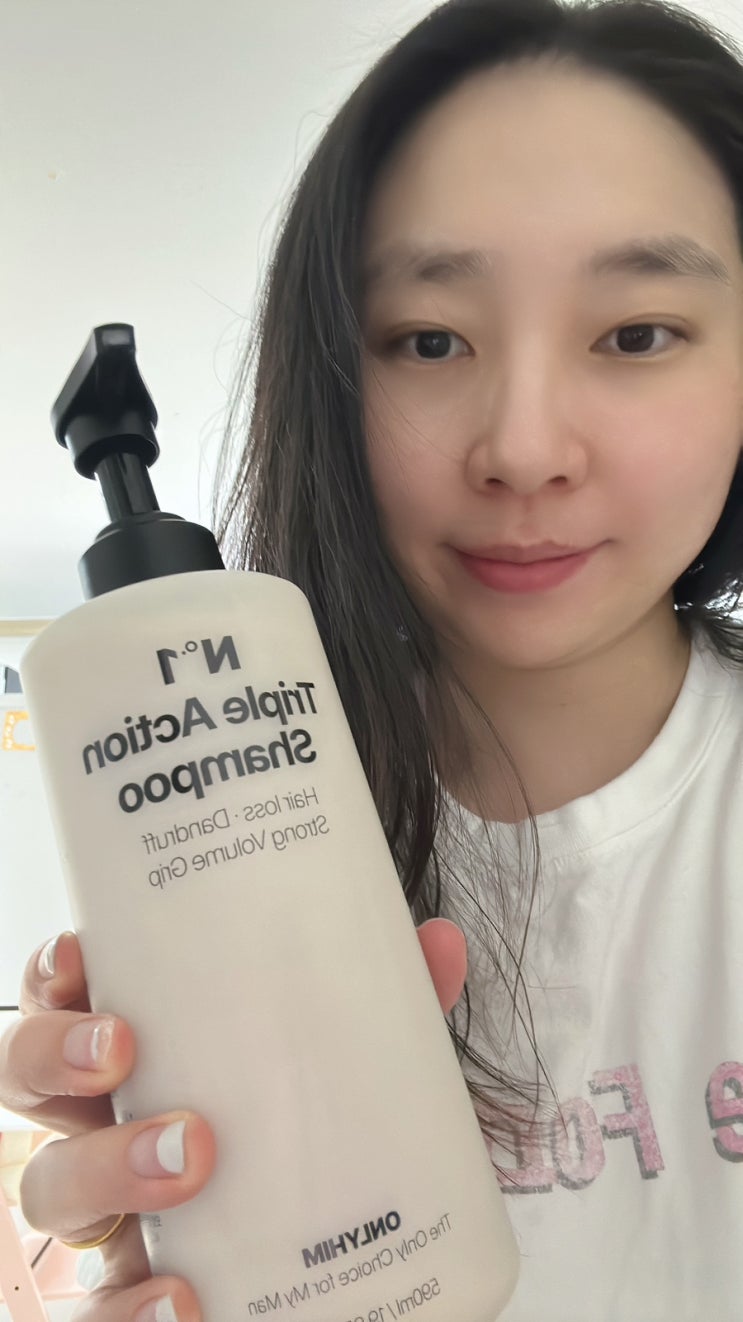 남자 샴푸라 기대 안 했는데,  남편 거 몰래 써보고 반한 온리힘 비건 트리플 액션 샴푸