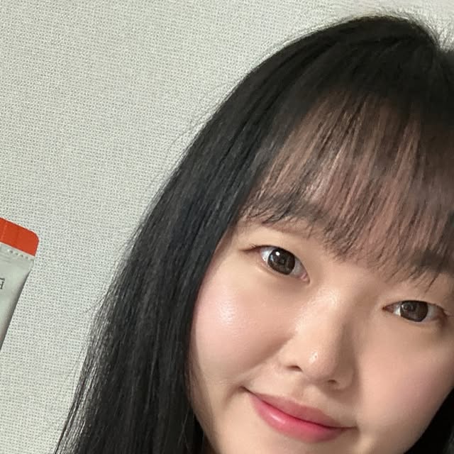 지은🌸 | 국내여행 • 핫플 • 카페 on Instagram: "#협찬

현직 산부인과 전문의와 카이스트 박사가 공동 연구개발한 액상철분제 헬퓨🍊
1일 권장섭취기준치 200% 충족, 체내 흡수율을 높인 프리미엄 비헴철 철분을 사용했어요~
철분 흡수율을 높이기 위한 비타민C도 함유되어 있어요!
비린맛 NO! 상큼달콤하게 즐기는 액상 철분제에요!
임산부,수유부, 철분 섭취가 부족하신 분, 비린맛 때문에 철분 섭취가 어려우셨던 분들에게 추천드려요~
헬퓨로 하루 한 포로 간편하게 철분 200% 챙겨보세요!

#광고#헬퓨#액상철분제#임산부철분제#고함량철분제#임산부철분제#임산부액상철분제#철분영양제#변비없는철분제#빈혈철분제"