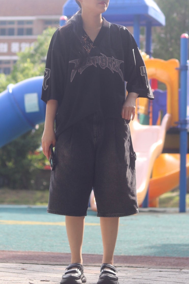스탠다드에러 87-STAN171 미니멀 워싱 카펜터 버뮤다 데님팬츠 빈티지 블랙 여자 착용후기